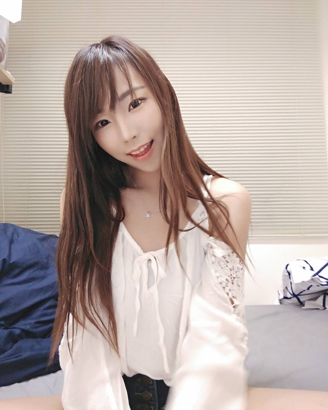 香港美少女苏宜 IG俏皮私房照