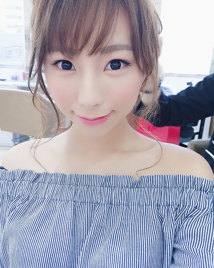 香港美少女苏宜 IG俏皮私房照