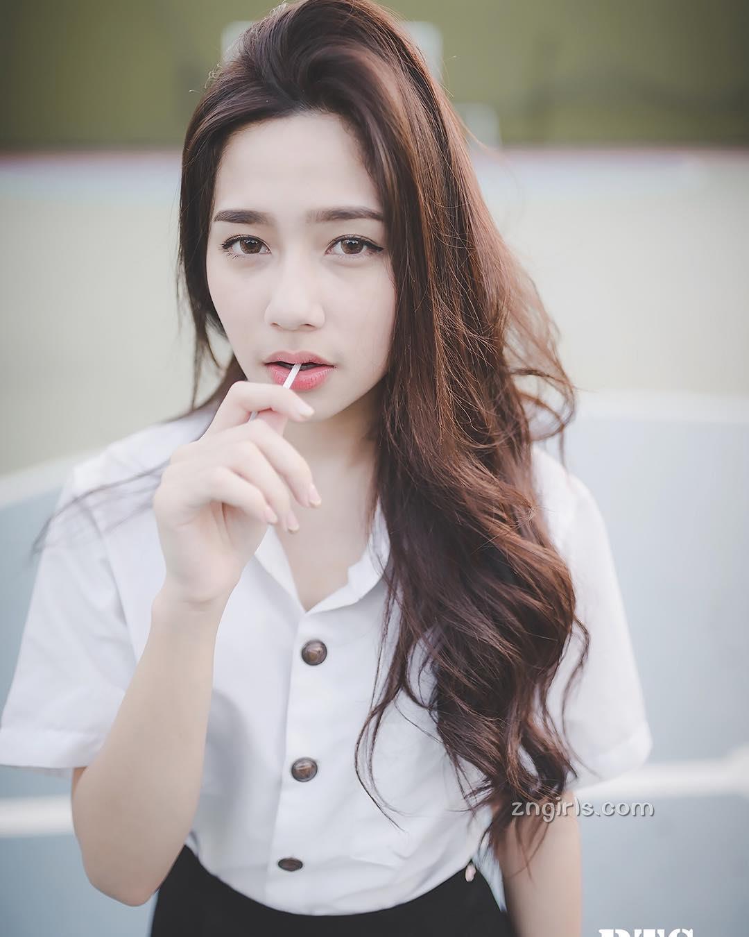 曼谷校花Itim Atchara 灵动美丽落落大方