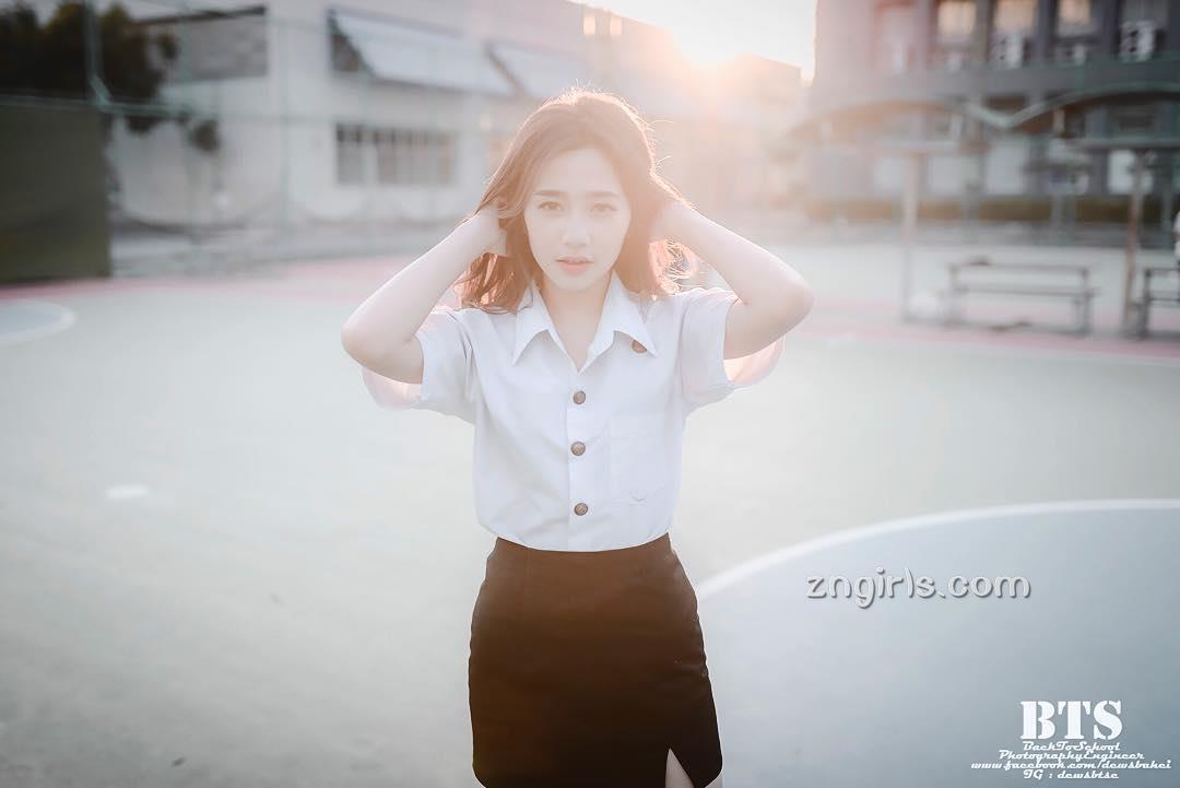 曼谷校花Itim Atchara 灵动美丽落落大方