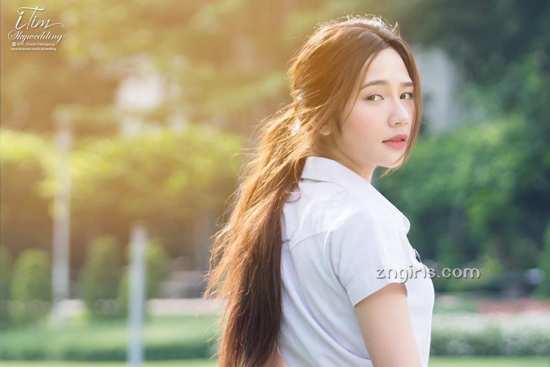 曼谷校花Itim Atchara 灵动美丽落落大方