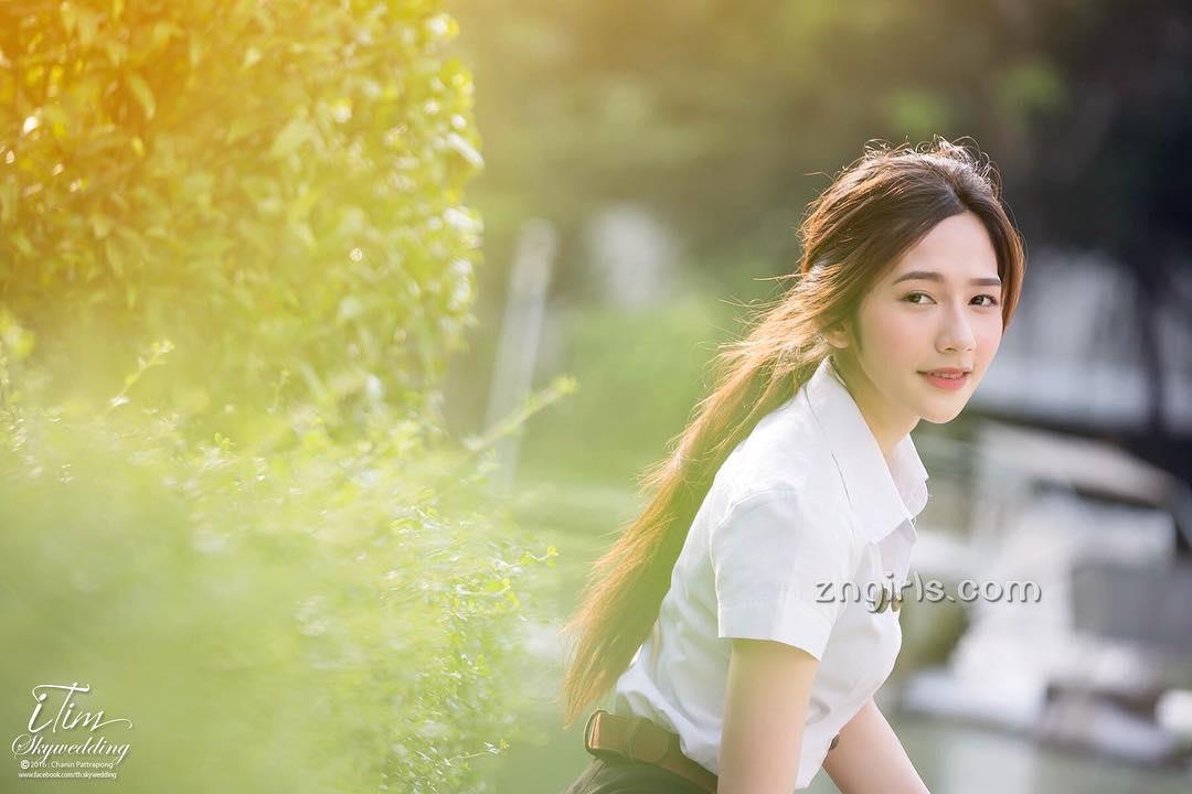 曼谷校花Itim Atchara 灵动美丽落落大方