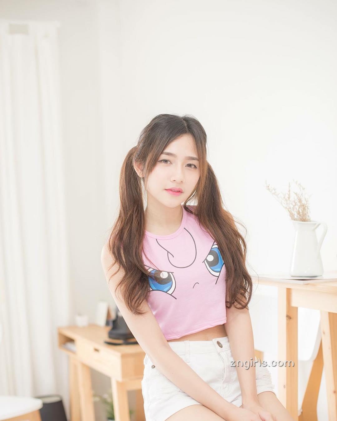 曼谷校花Itim Atchara 灵动美丽落落大方
