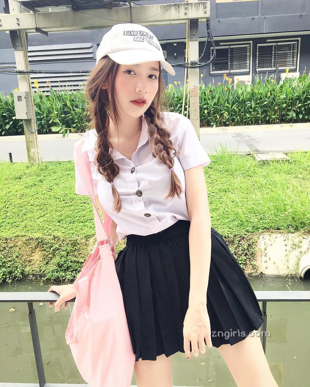 曼谷校花Itim Atchara 灵动美丽落落大方