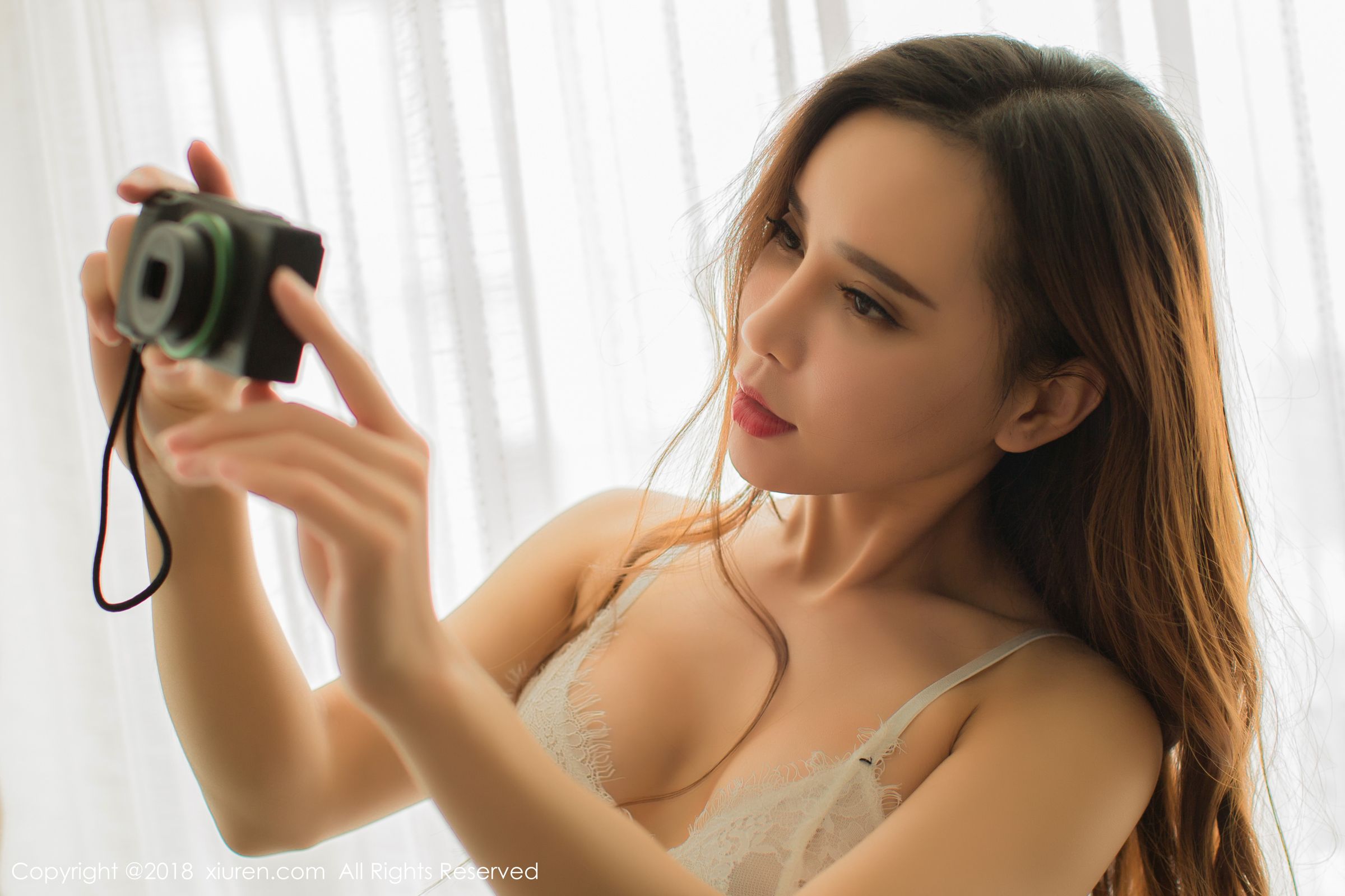 艾小青的制服皮鞭 全方位的轻狂诱虐