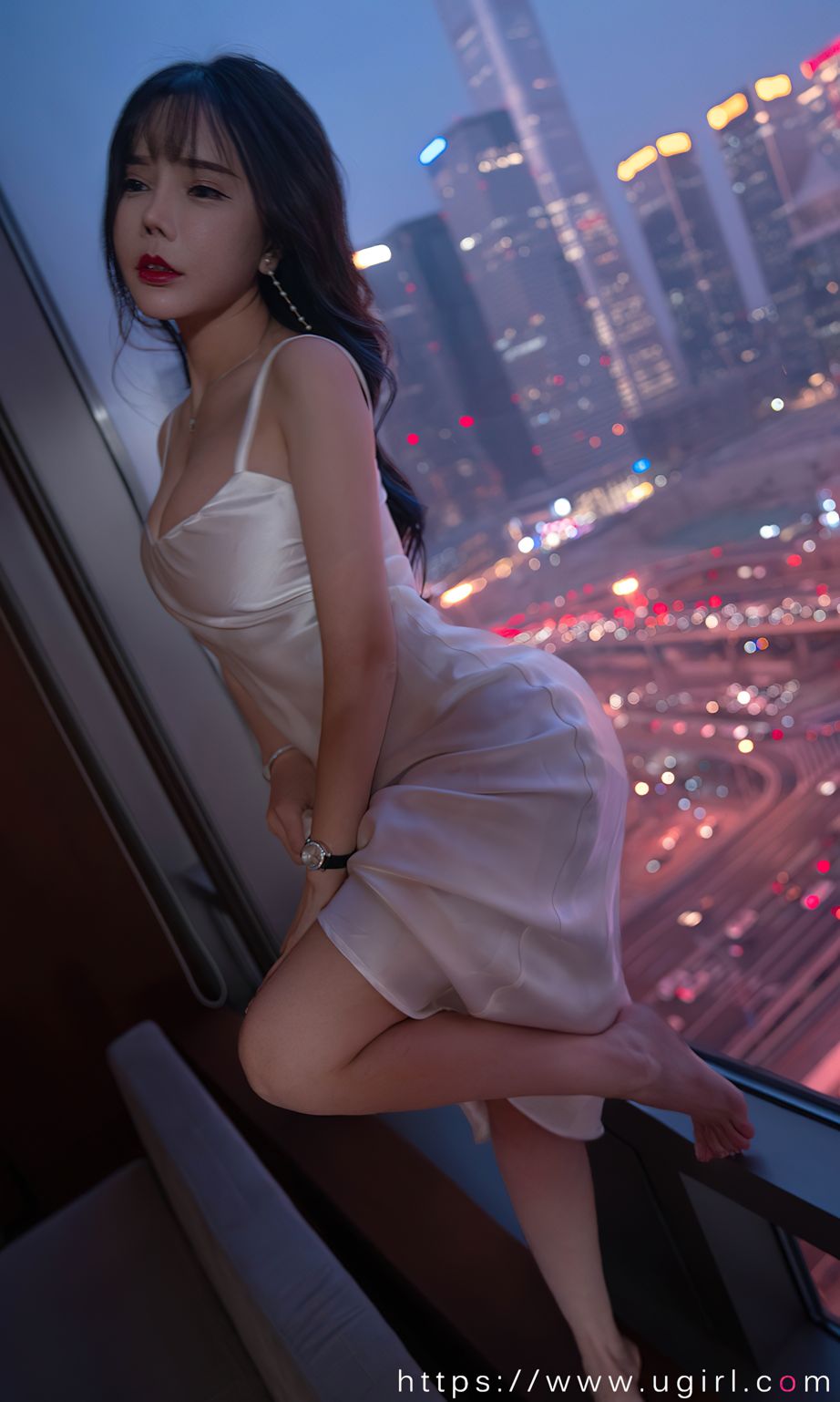 艾小青暮色将晚 行也思君坐也思君