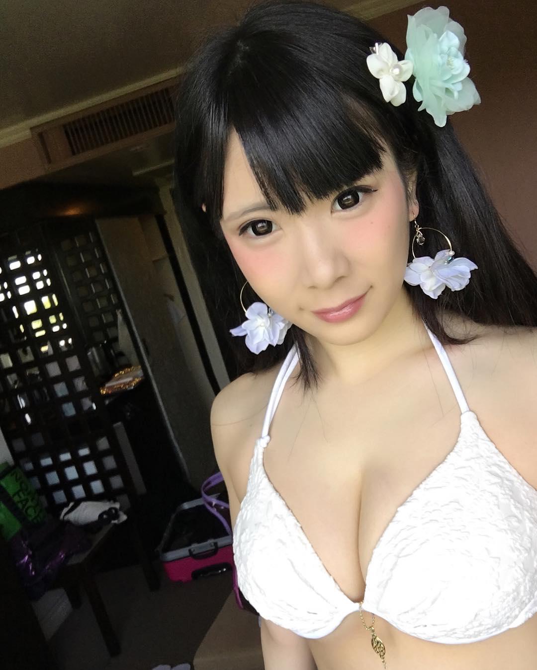 日本美女DJ Natsumi私房照