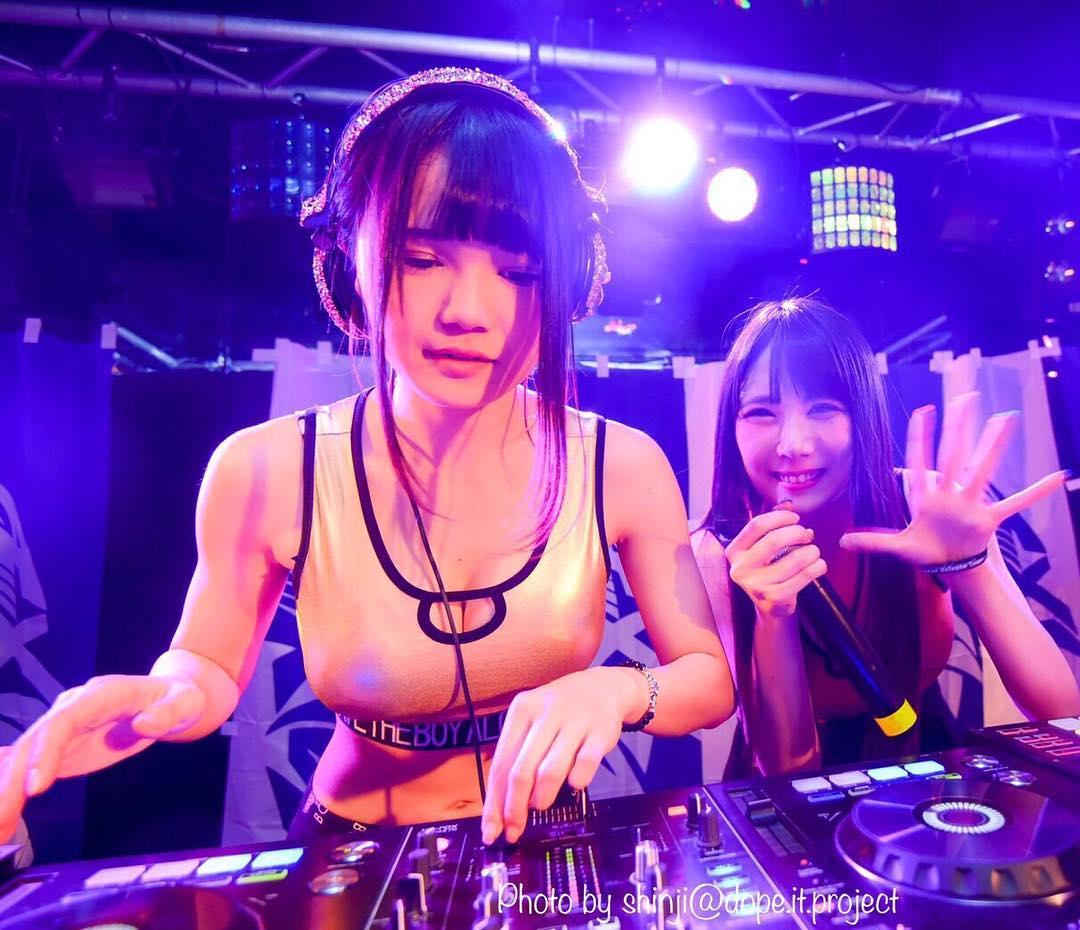 日本DJ二人组TIDY私房照