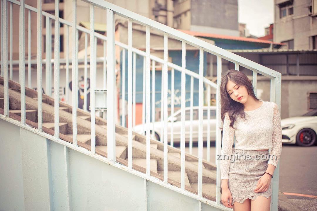 护理系校花Hannah Chin 转型空姐俏丽私房照
