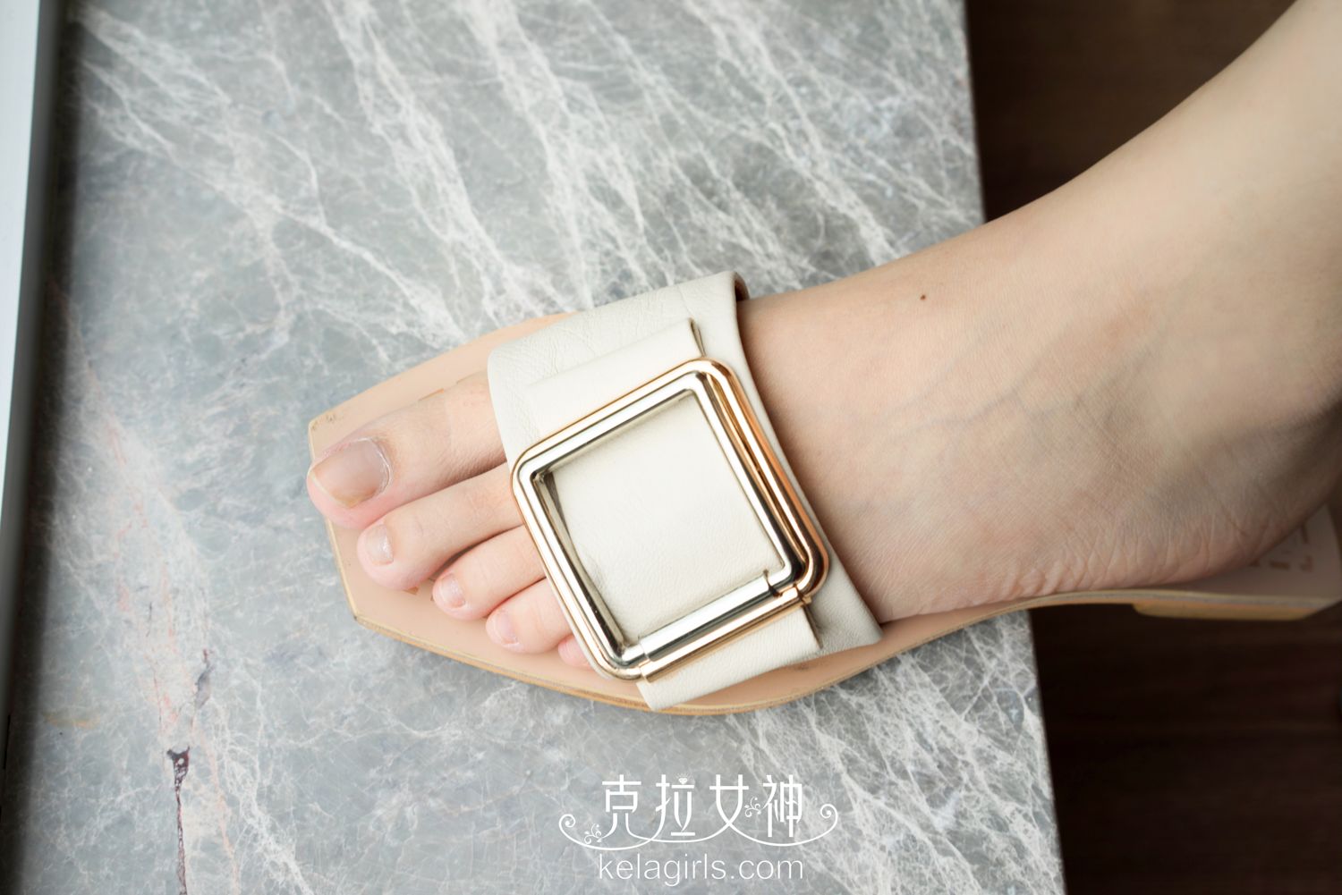 南韩嫩模宋智珍 《校花美足》语录