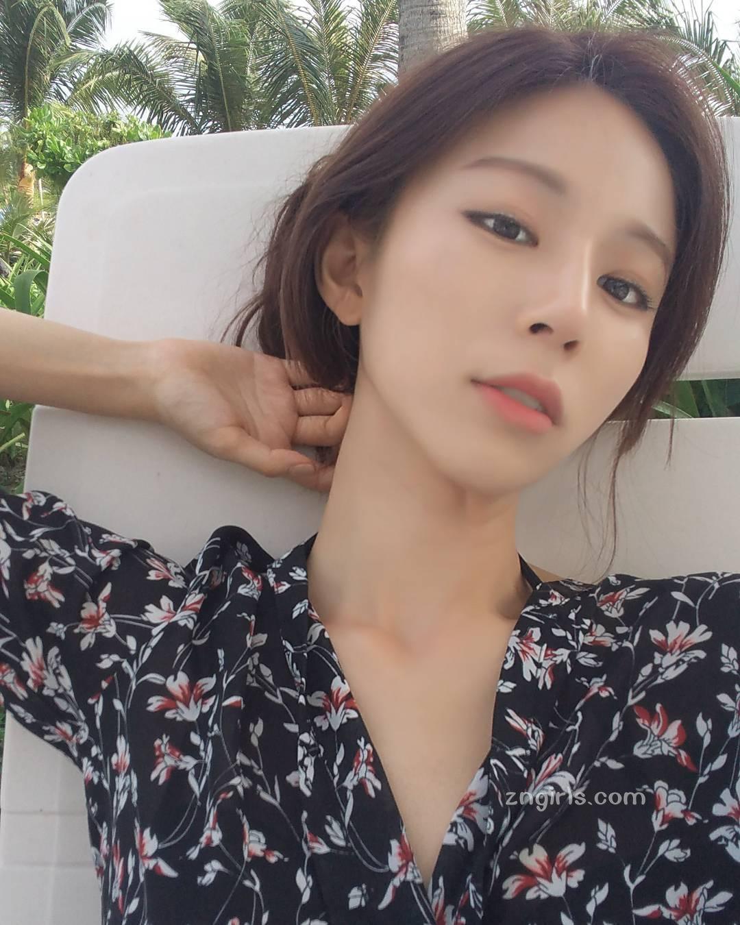 韩国无死角美女BoraKim的IG私房照