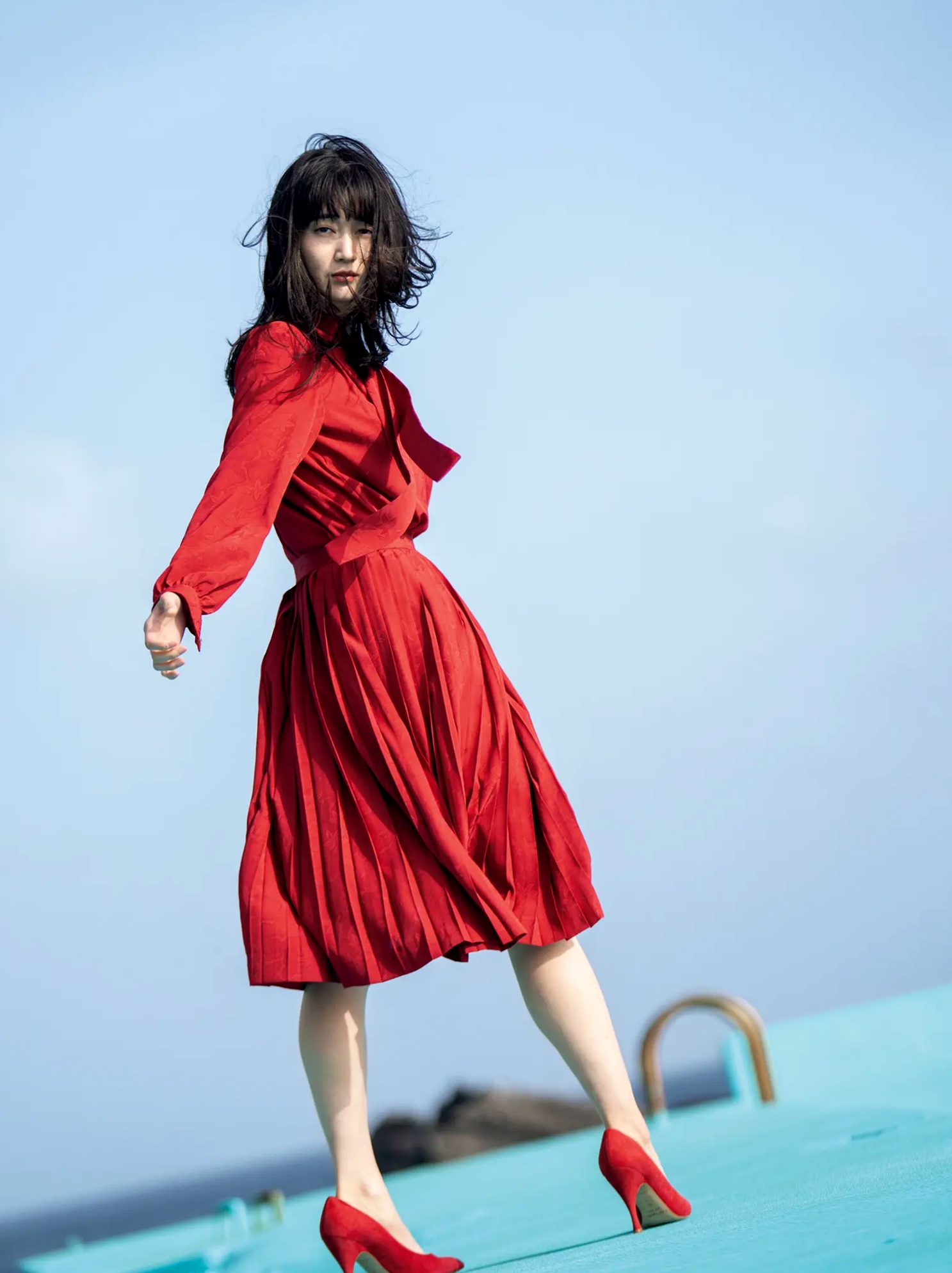 出口亜梨沙 - ESSENCE 户外蓝天性感内衣大尺度写真