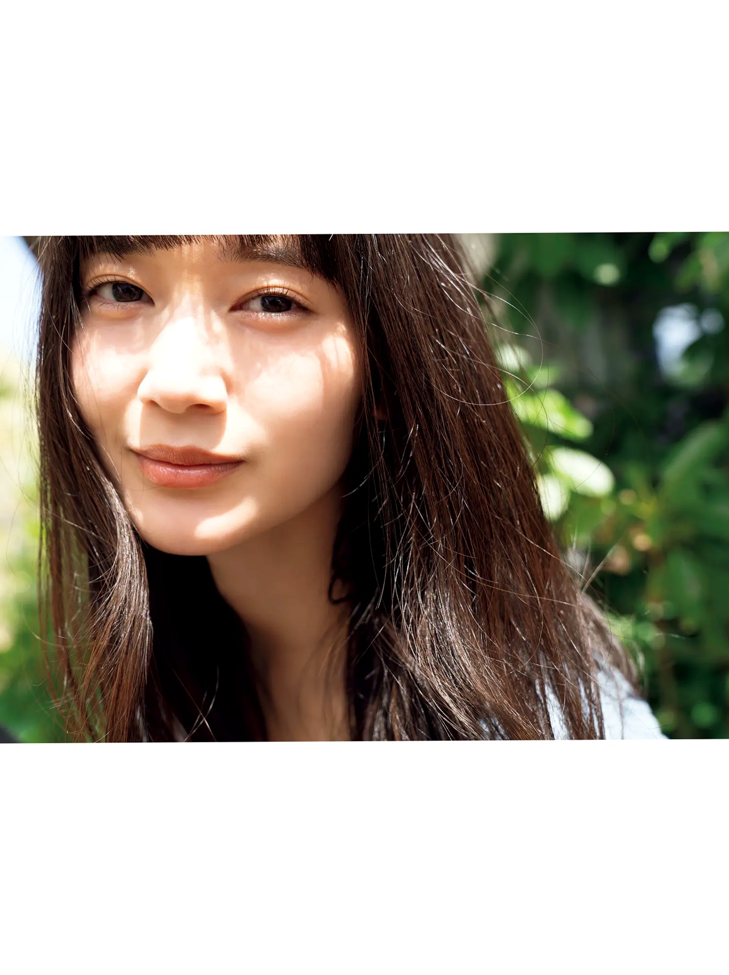 出口亜梨沙 - ESSENCE 户外蓝天性感内衣大尺度写真