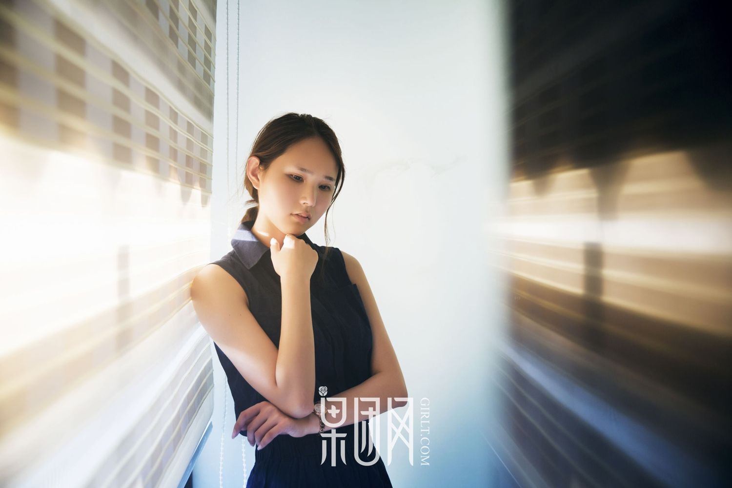 清纯佳人 浴室静卧