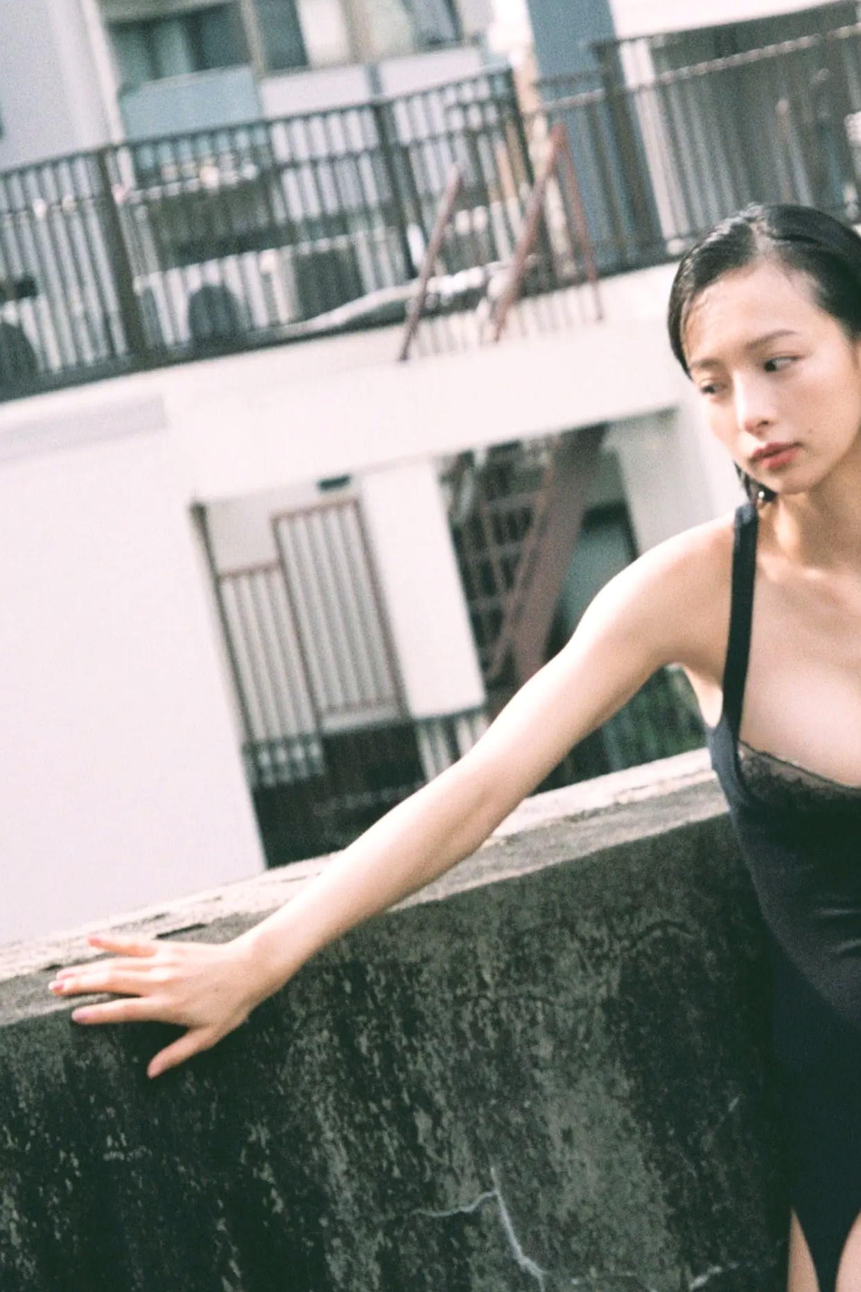 华村あすか《New Mode 後編》性感棕色泳装写真 气质尤物白嫩美胸