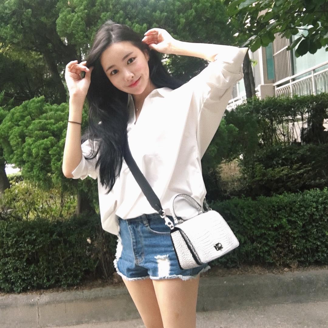 南韩素人Dear Sophia 最甜笑容与最正身段