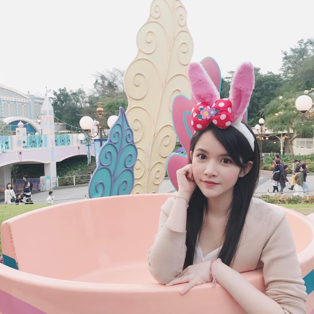 香港可爱女生Amber Chan私房照