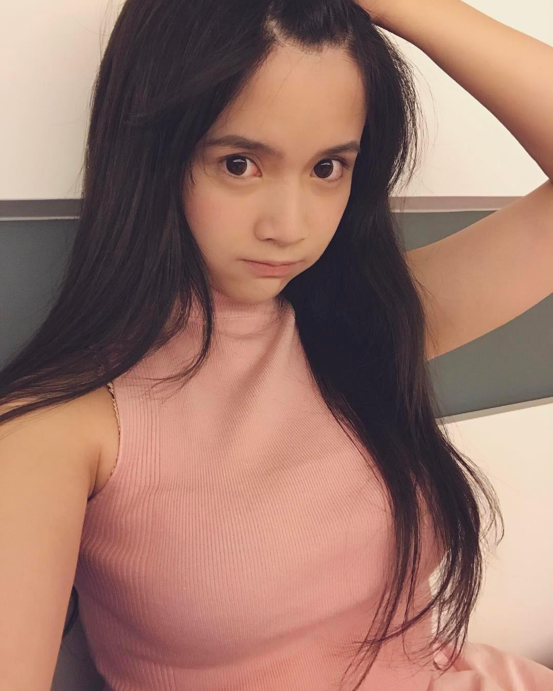 香港可爱女生Amber Chan私房照