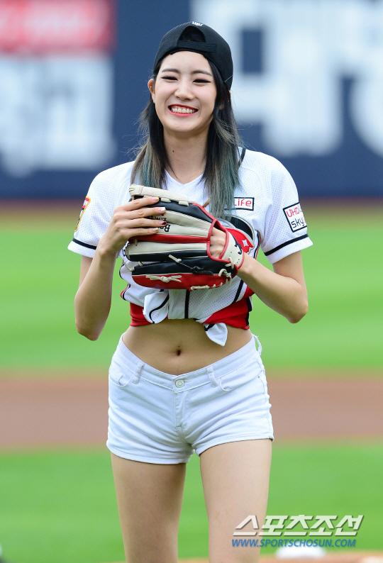 日籍韩国辣妹Rui 樱花妹私房美图