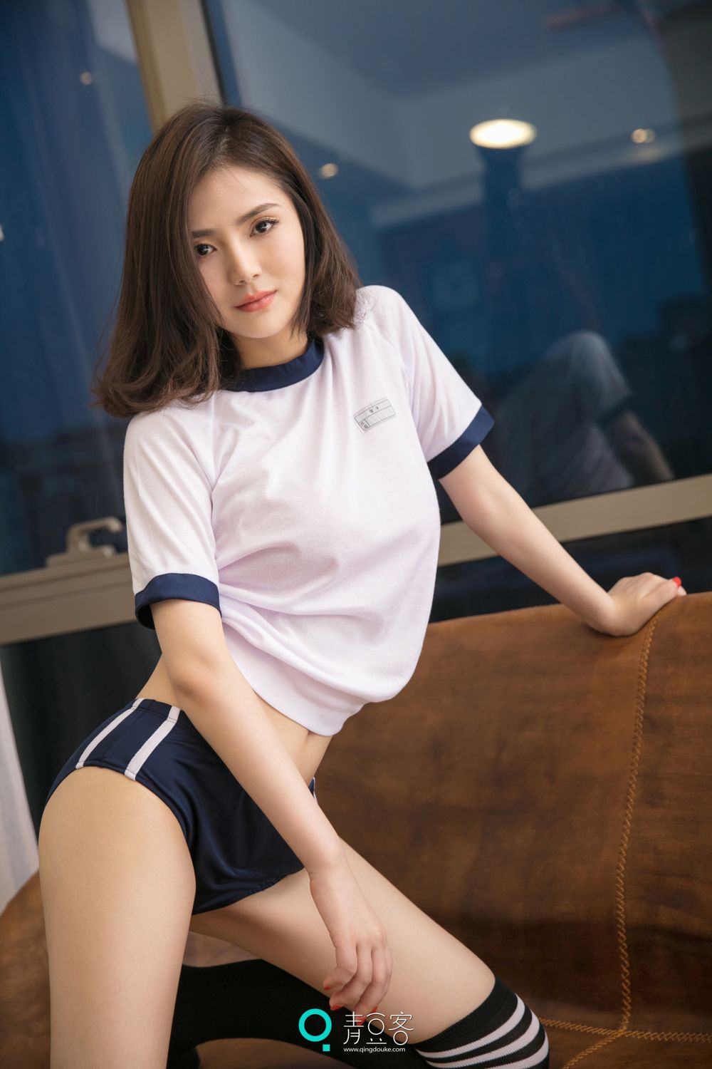 青豆短发美人冰心 纯黑内衣日系学生服