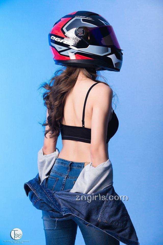 泰国美人Aumamii Upaiprom泳装出镜美图