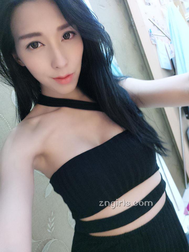 台湾正妹薇恩Vayen 绑带衣就是有魔力