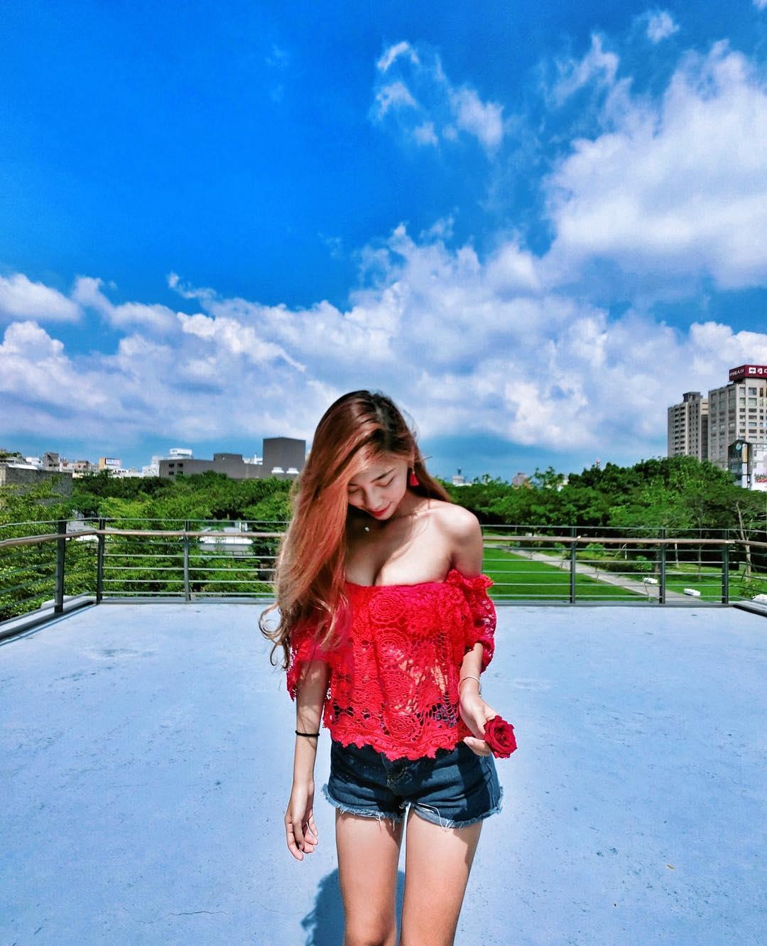 美女博客主林倩 抓住夏日的尾巴