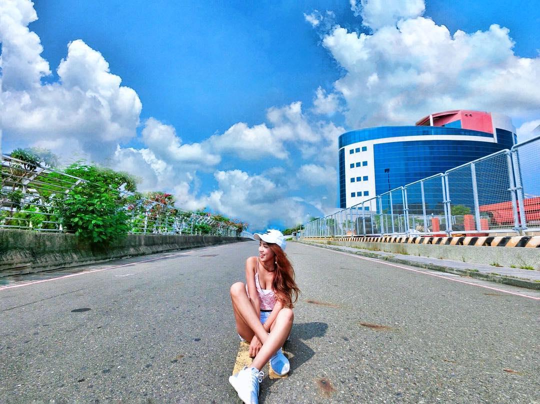 美女博客主林倩 抓住夏日的尾巴