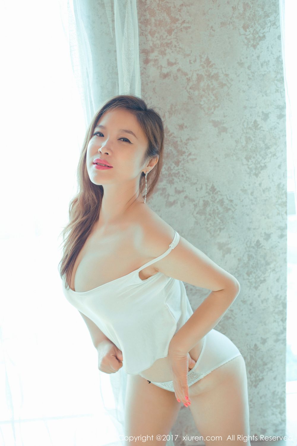 熟女模特西希白兔 丰满圆润香滑可人