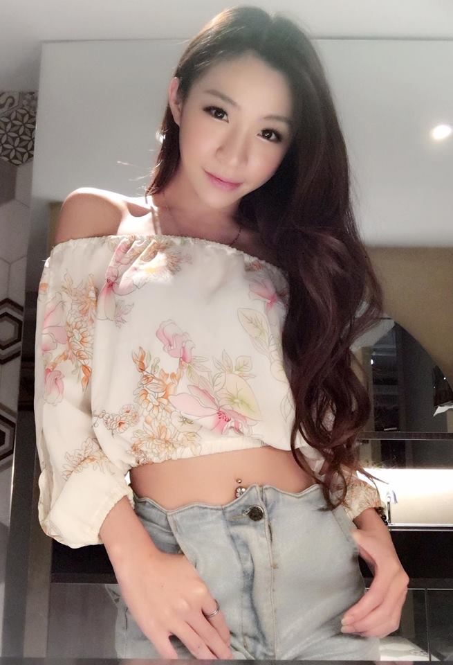 魅惑舞者安彤Adeleiya 令男人惭愧的腹肌
