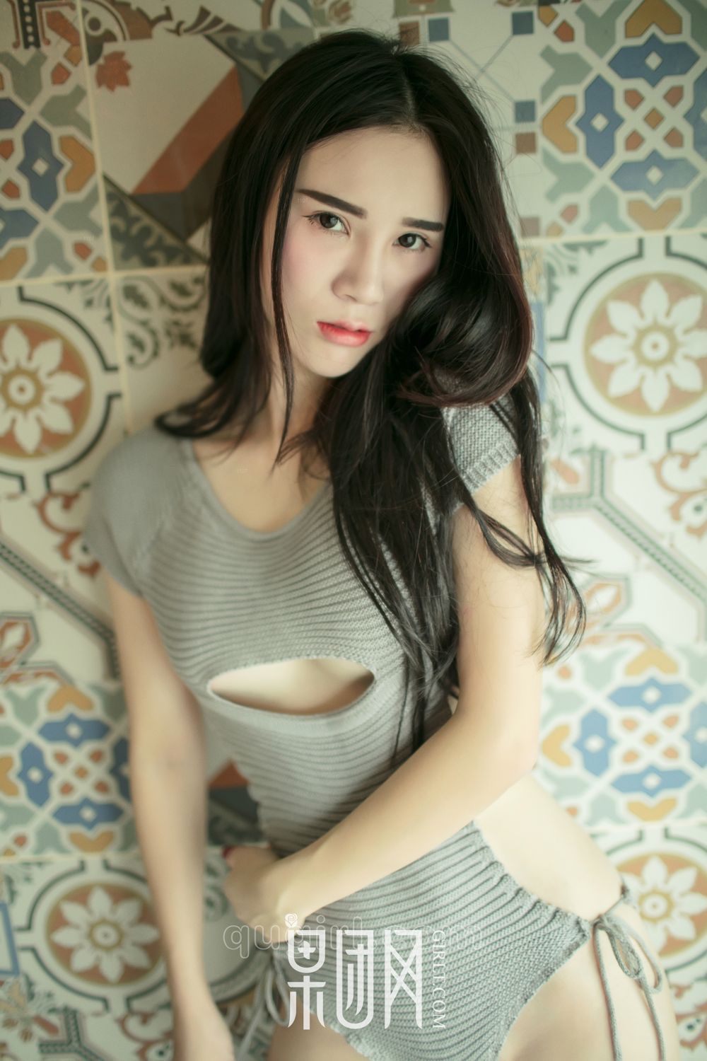 硬朗御姐大秀美背 浴缸湿身无比勾魂