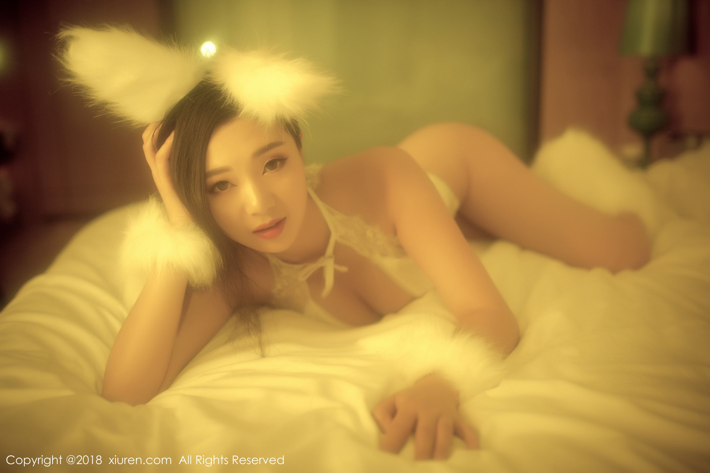 性感女神宋KiKi 兔耳装扮护士制服