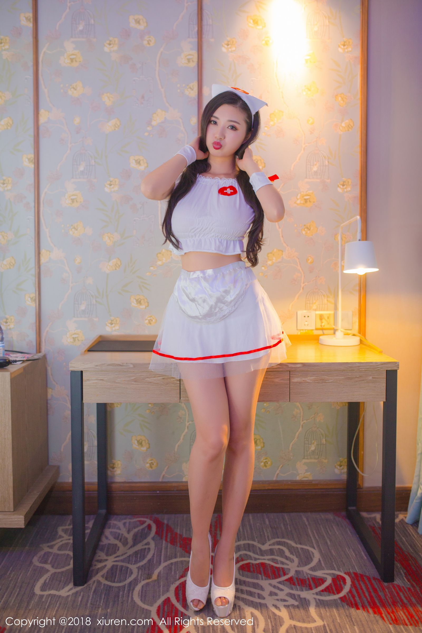 性感女神宋KiKi 兔耳装扮护士制服