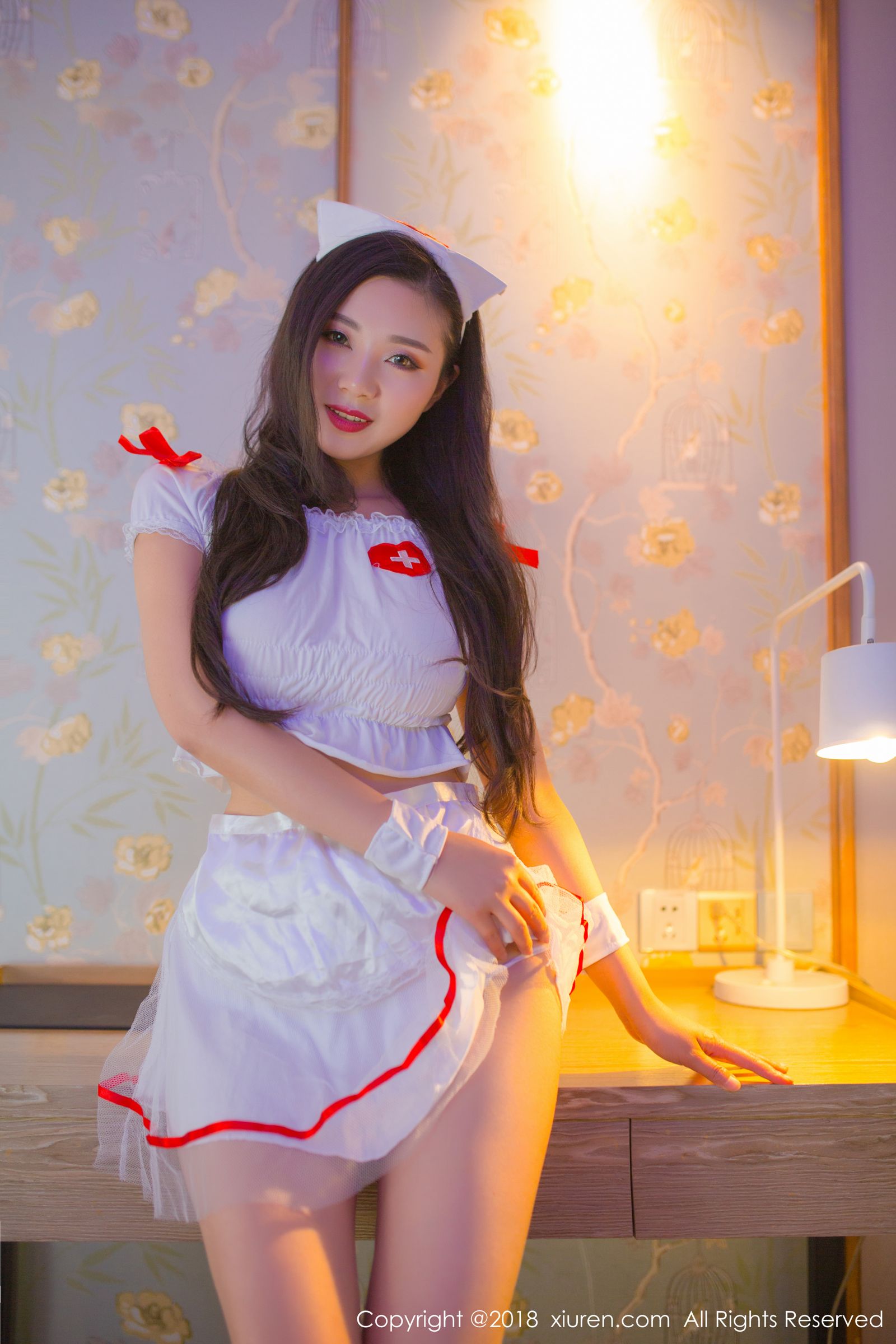 性感女神宋KiKi 兔耳装扮护士制服