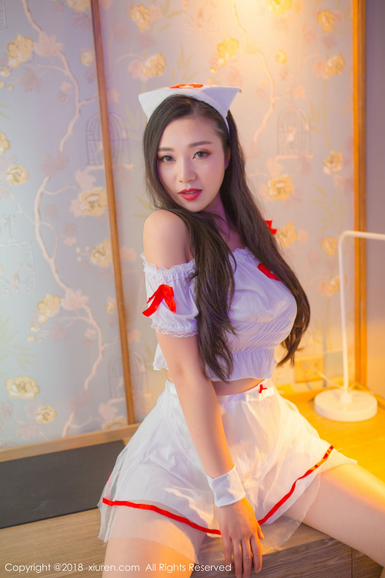 性感女神宋KiKi 兔耳装扮护士制服