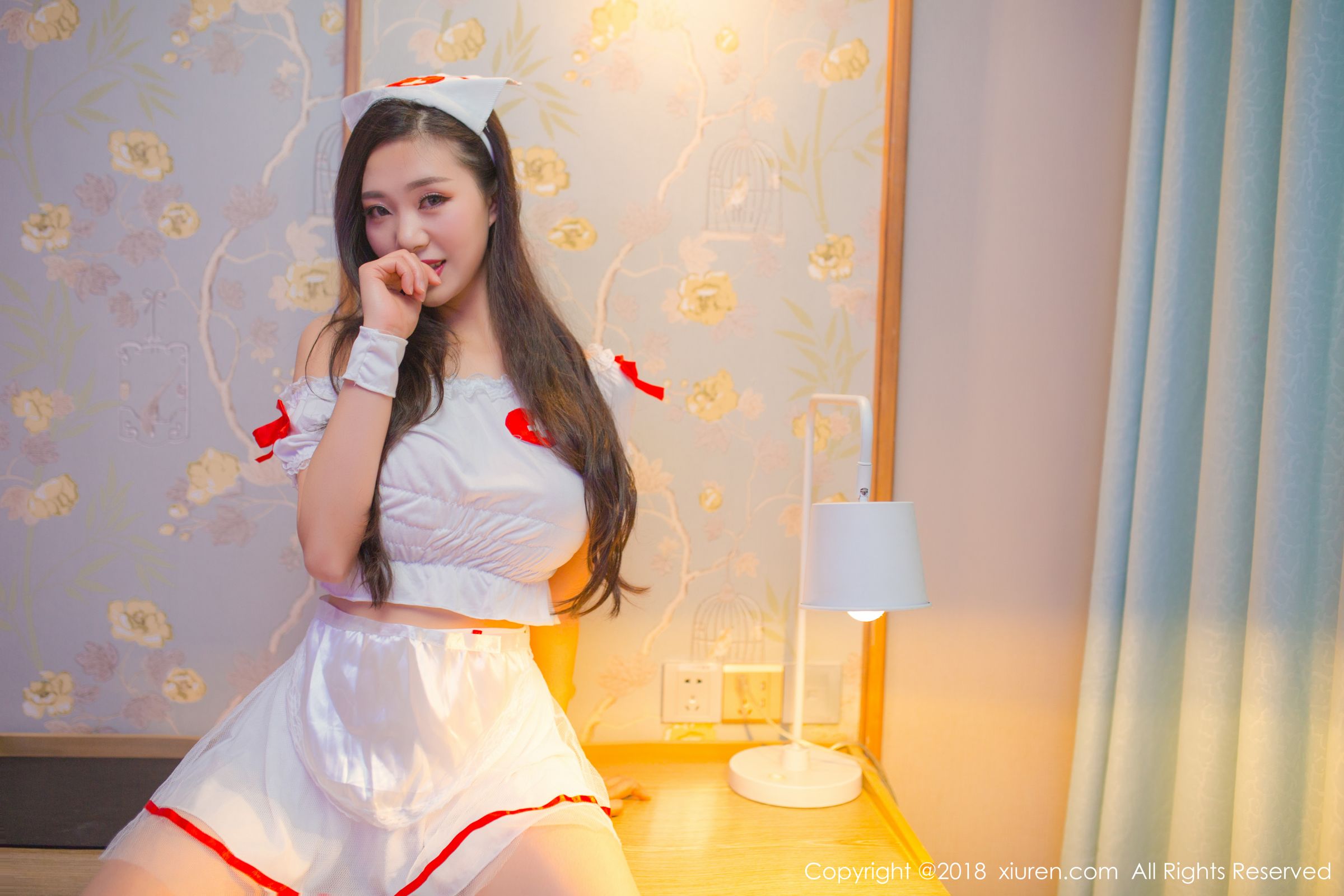 性感女神宋KiKi 兔耳装扮护士制服