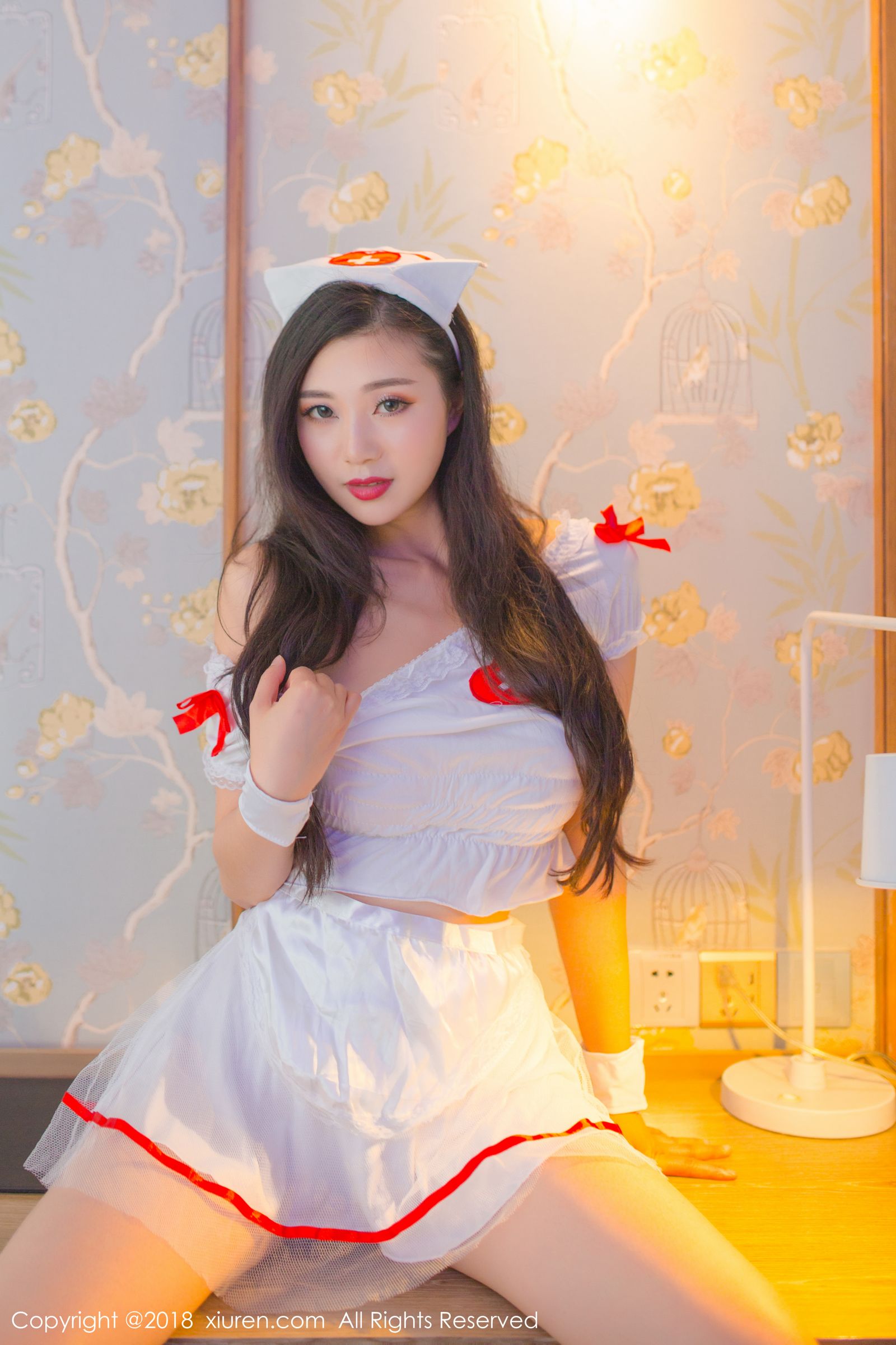 性感女神宋KiKi 兔耳装扮护士制服