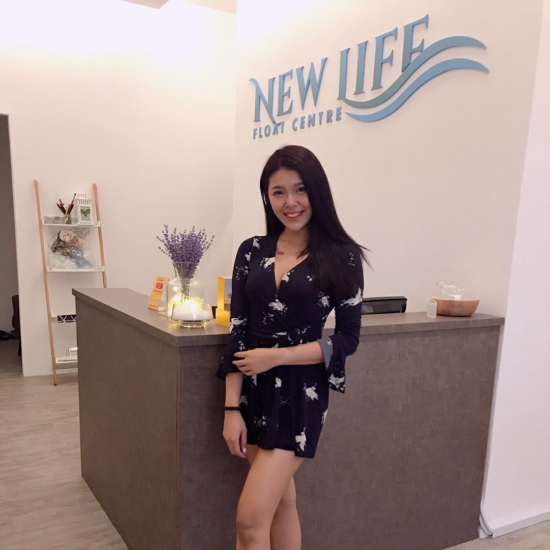 大马正妹Christine Lew 性感美腿女模