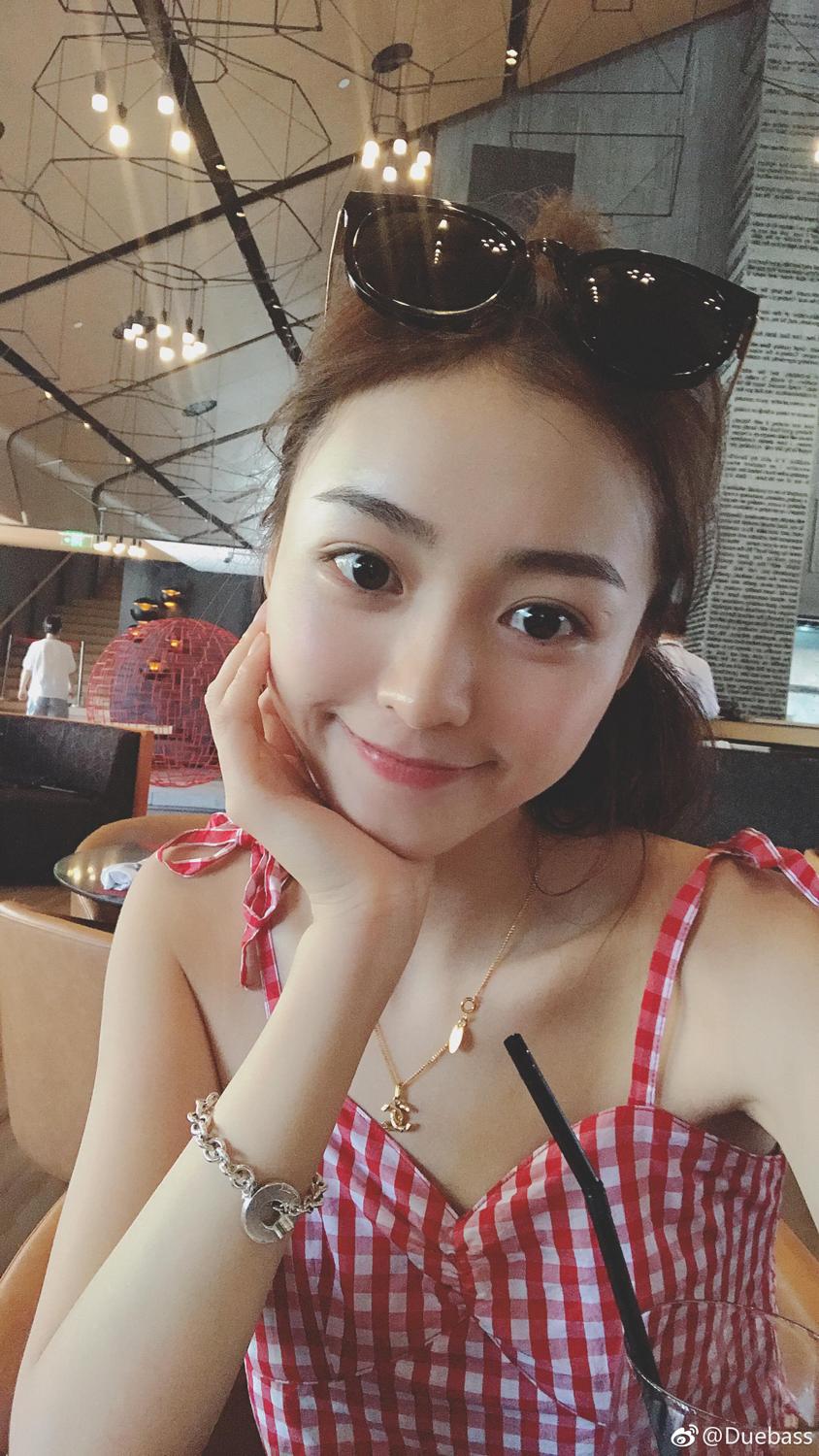 清新甜美网红Duebass 2017年看过最正的妹