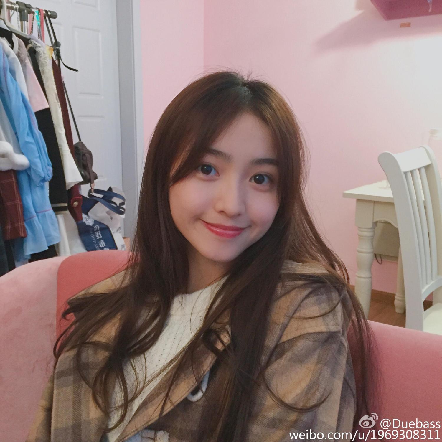 清新甜美网红Duebass 2017年看过最正的妹