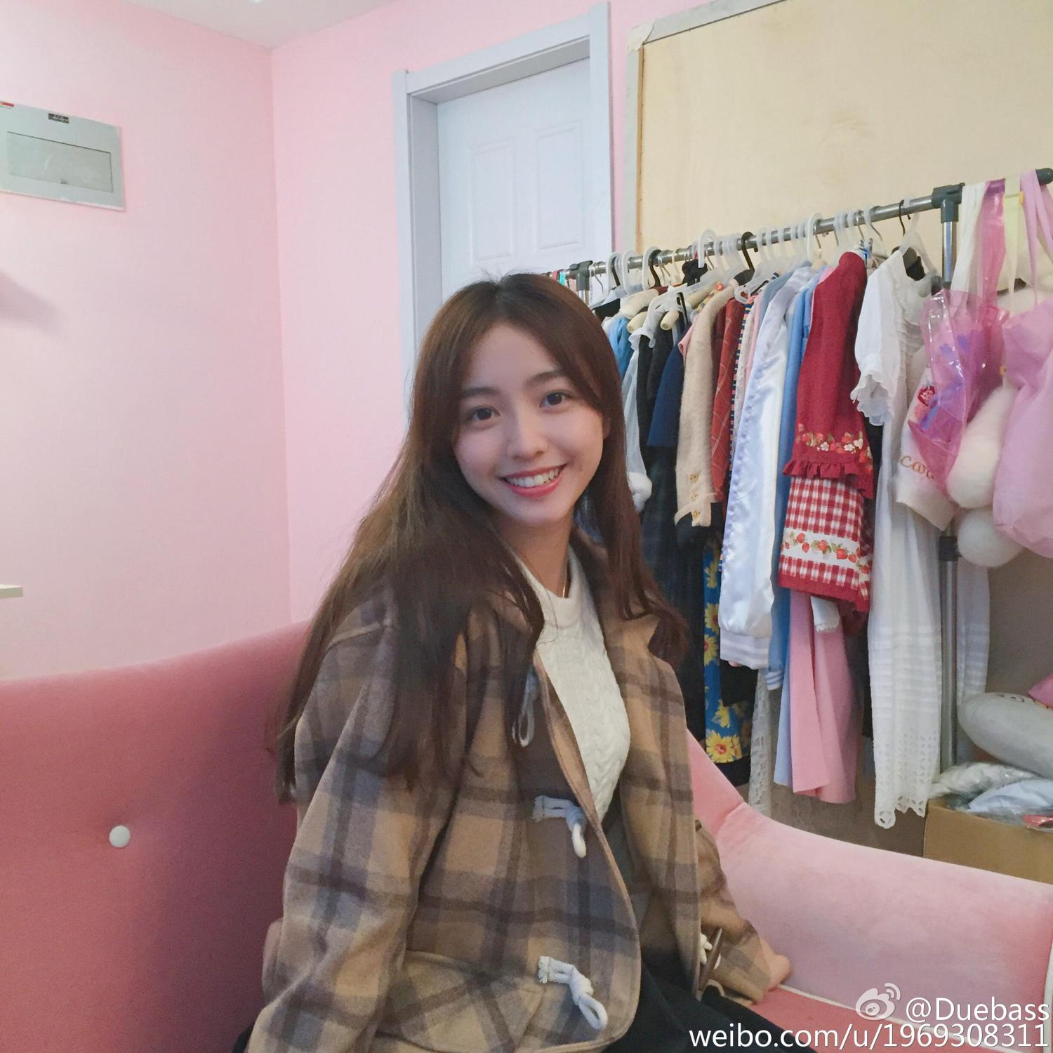 清新甜美网红Duebass 2017年看过最正的妹