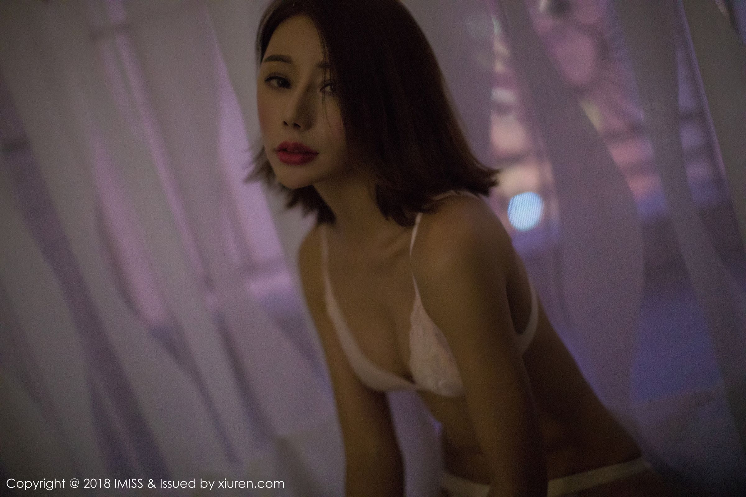 高挑美女Savina 蕾丝内衣修长美腿