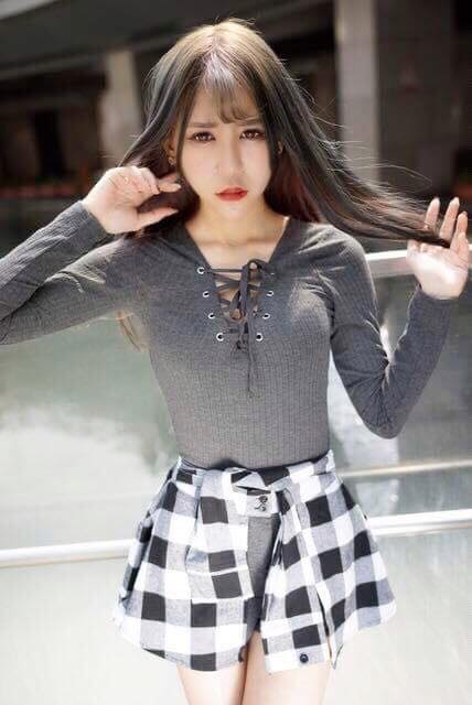 中泰混血儿雨葳Bella 五官精致皮肤白皙