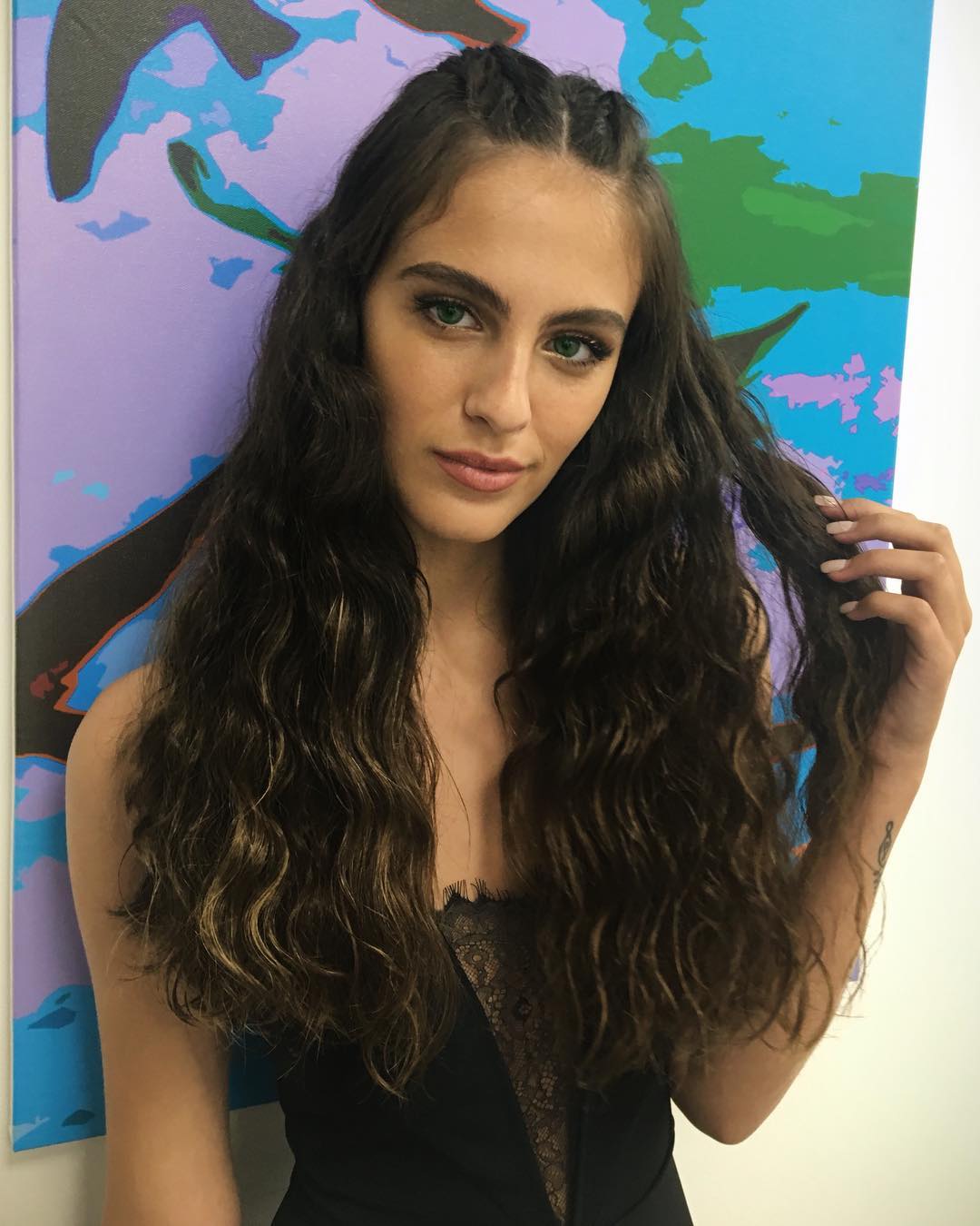 超杀女!以色列女兵「Adar Gandelsman」成为环球小姐