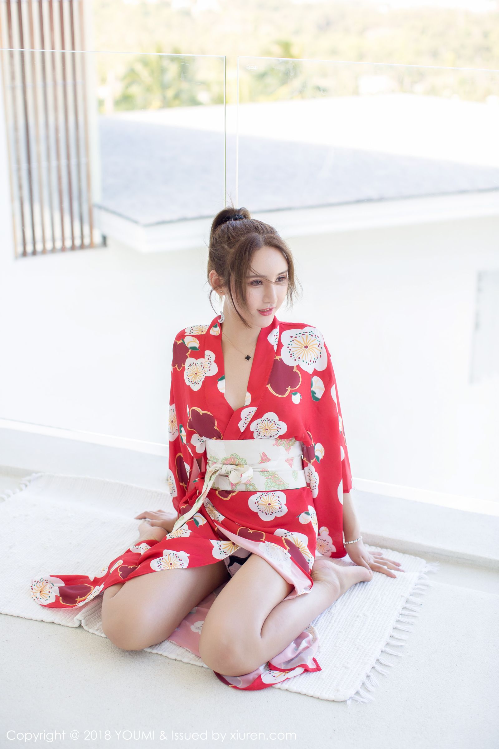 女神SOLO-尹菲肉 性感厨娘红黑兔女郎