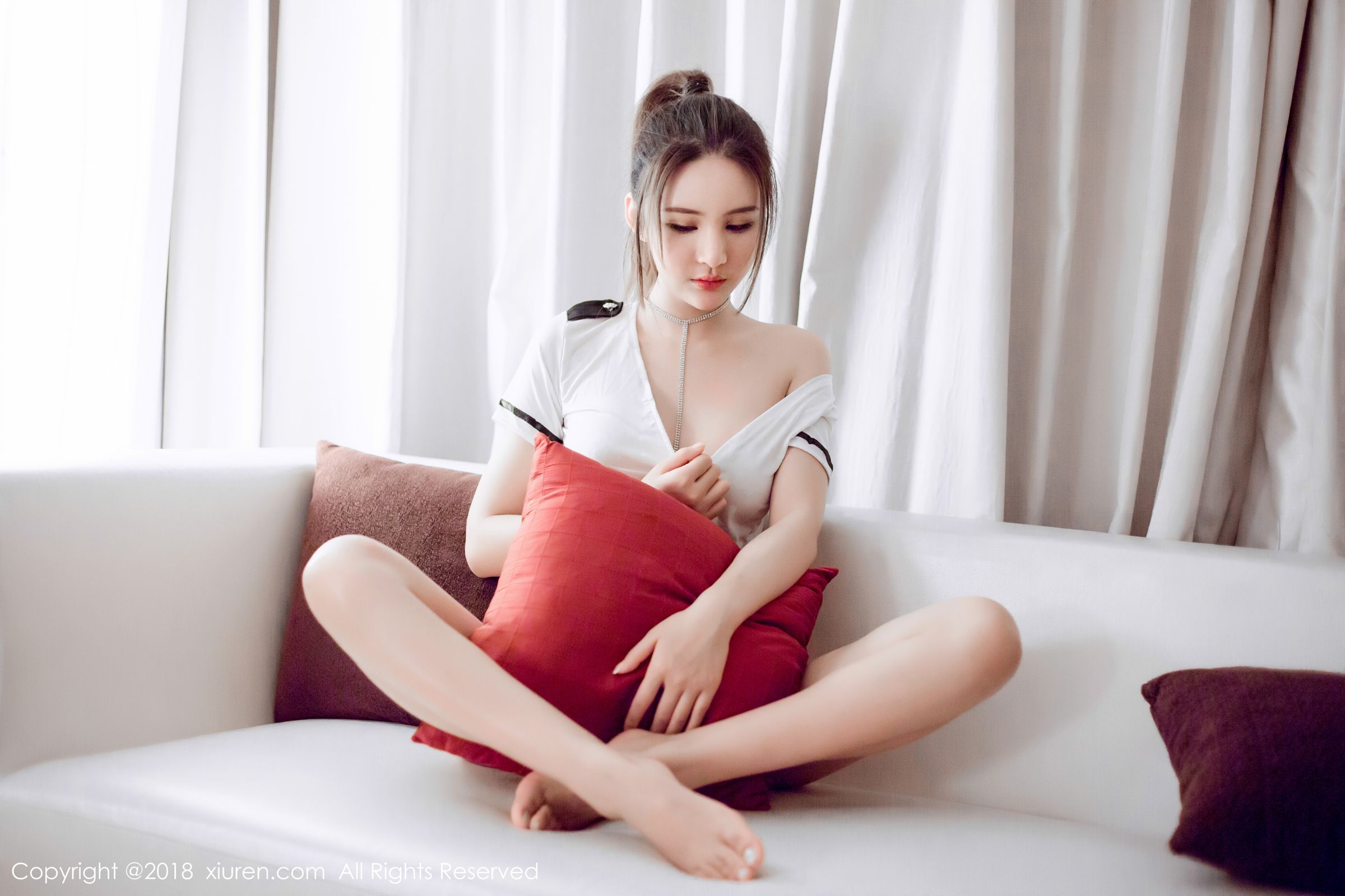 女神SOLO-尹菲 蕾丝内衣女警制服