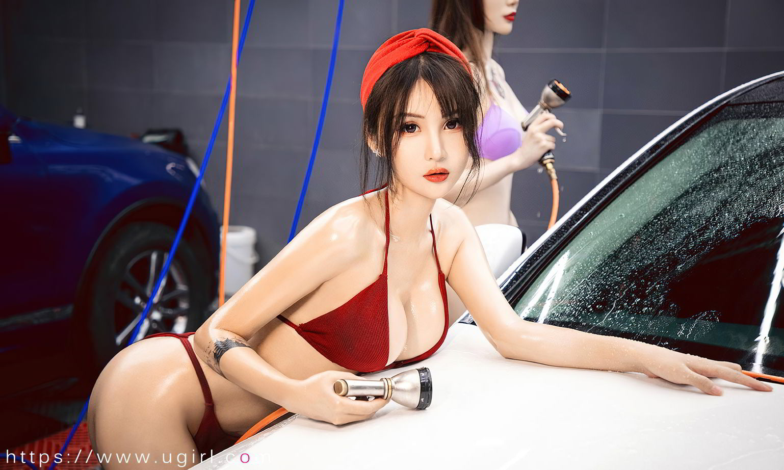 尹菲与betty 热火洗车房