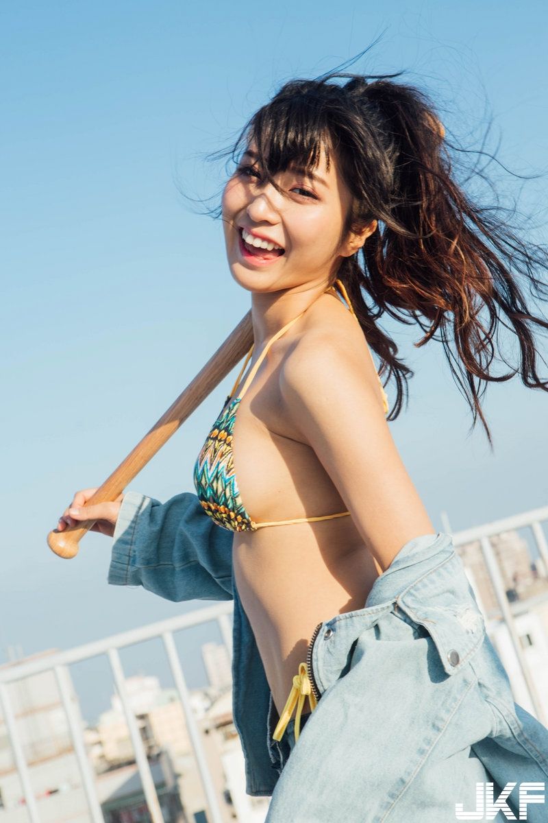 台南最正护理师蓉儿 比基尼辣照秀好身材