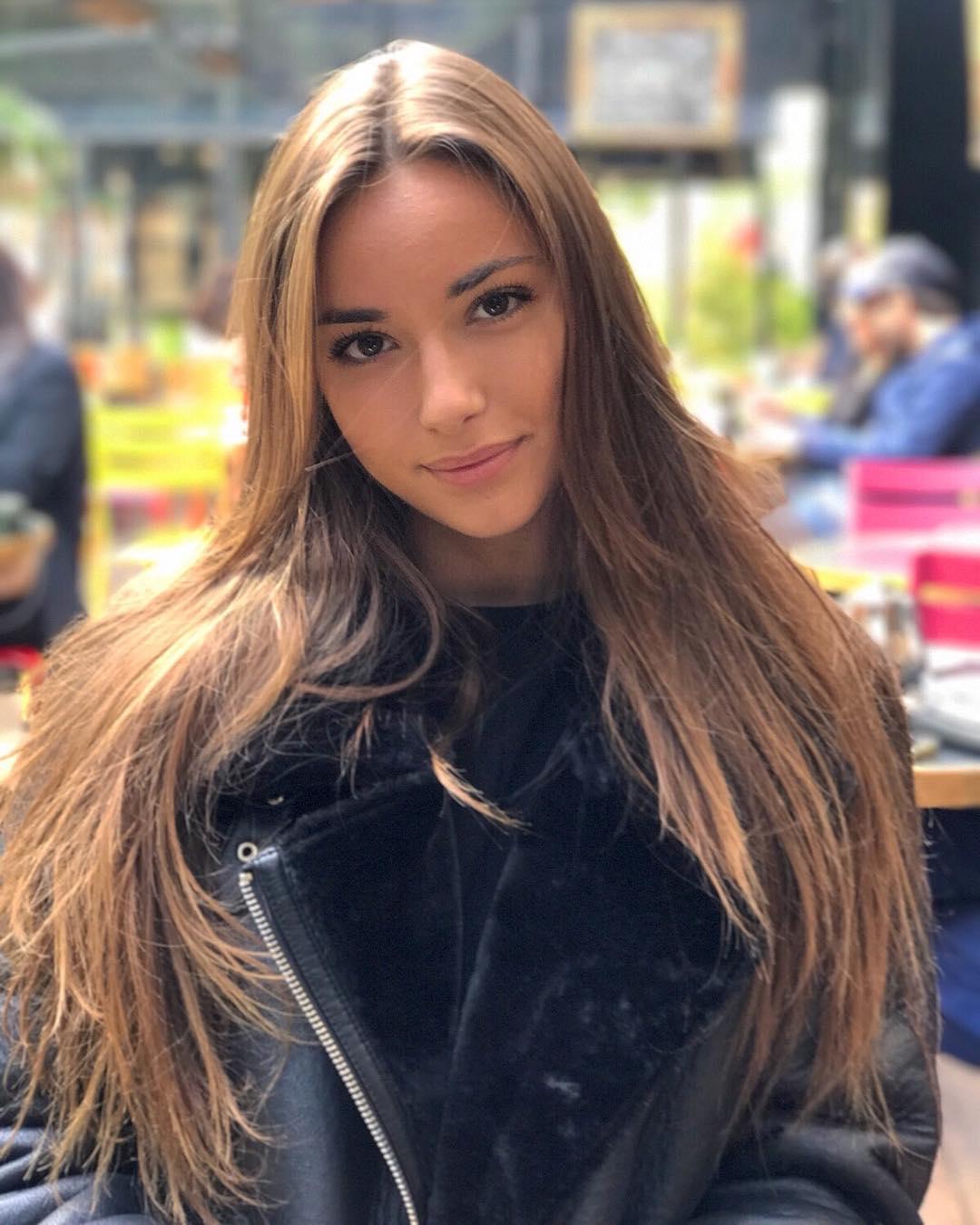 法国甜心Axelle Pruneaux 爱笑的眼睛会勾人