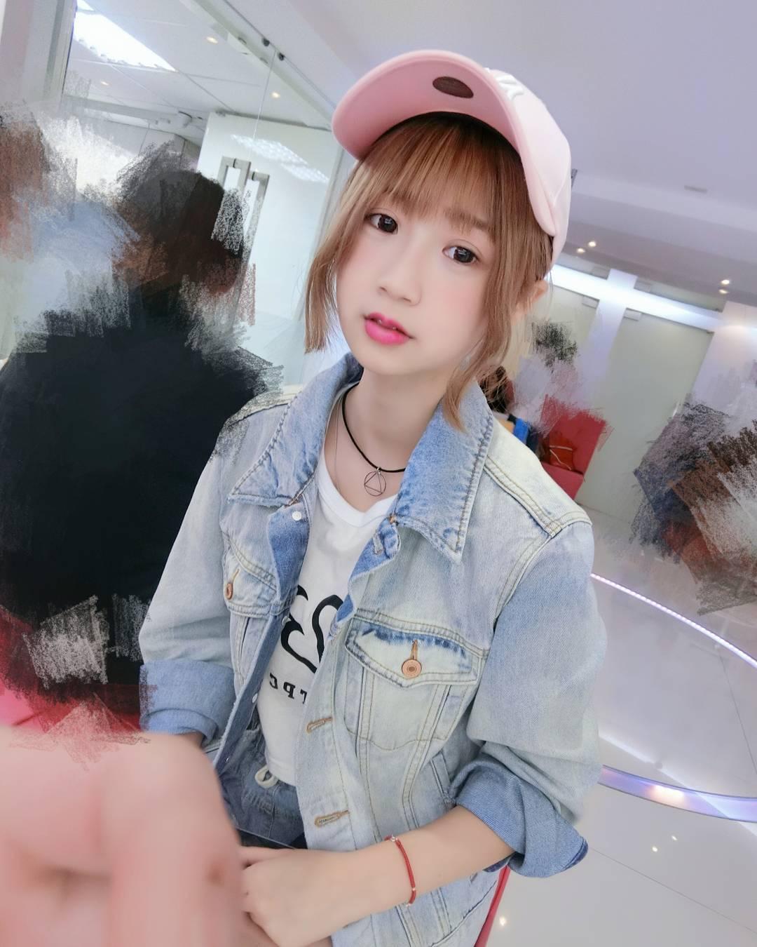 超甜美萌妹周奕瑜 深藏不露的好身材